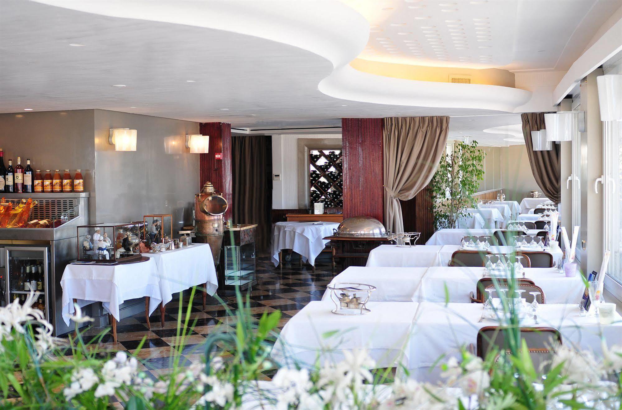 Hotel Le Rhul 3*
